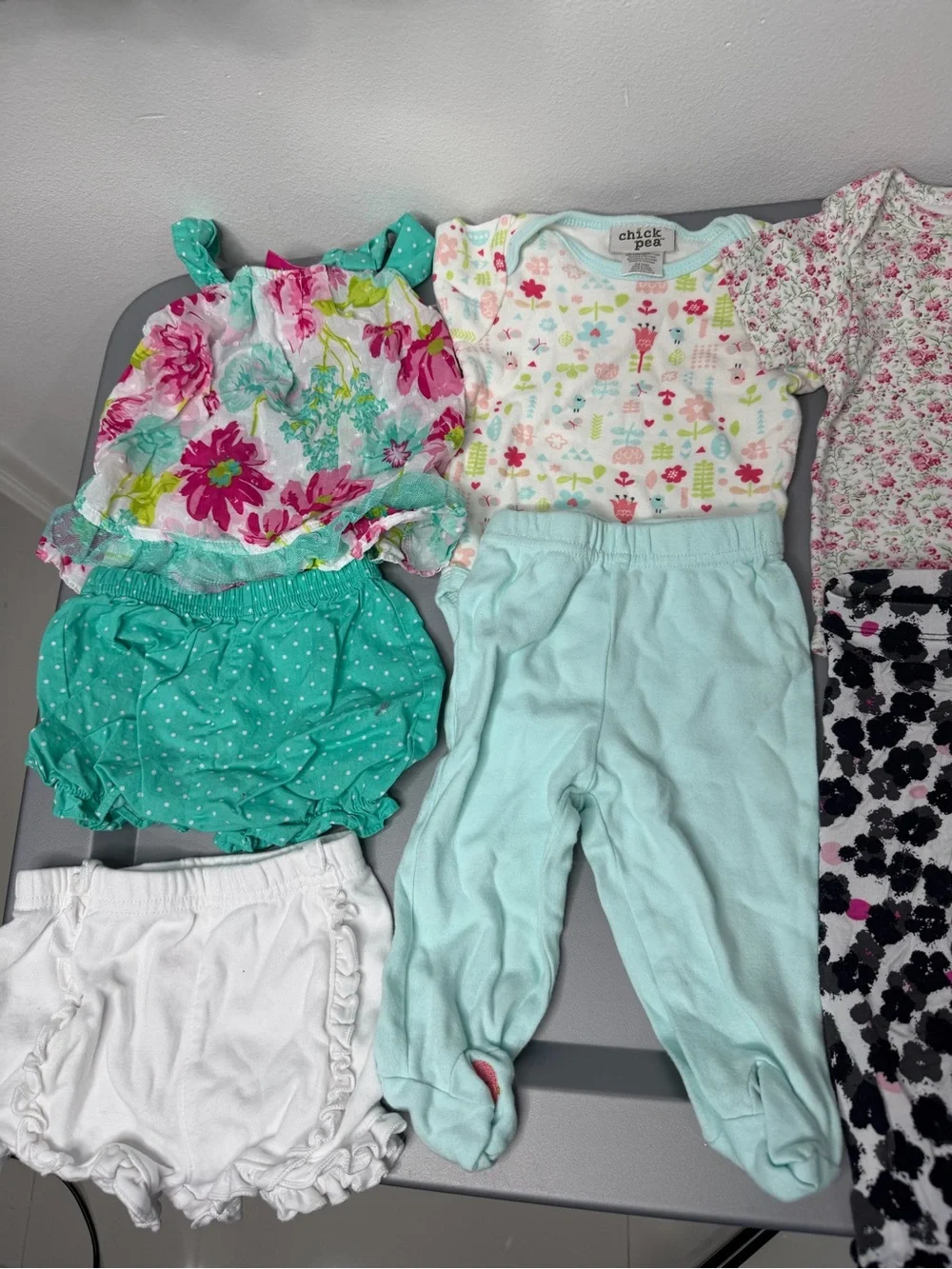 Baby girl bundle size 6-9M
